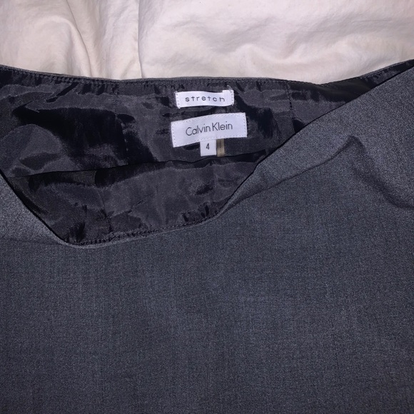 Calvin Klein skirt - Picture 3 of 3